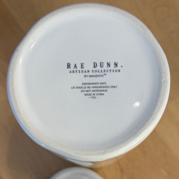 Rae Dunn White Ceramic Farmhouse CRUNCH Carrot Jar With Removable Lid - Picture 7 of 10